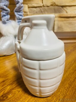 Mug / hrncek keramicky - granat - 4