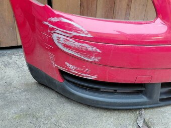Predám predný nárazník VW Touran 1 - 4
