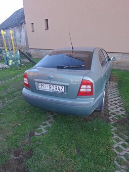 Predám škodu octavia 1.6 benzin 2004 - 4