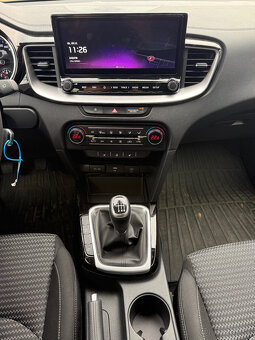 Ceed SW 1,5 T-GDi M6 GOLD+LED PACK - 4