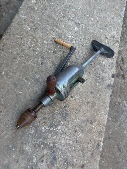 Stará retro rucna vŕtačka - 4