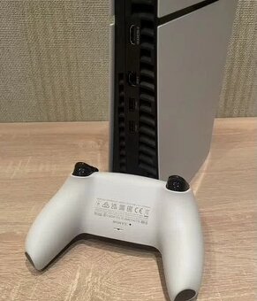 Sony PlayStation 5 Slim s diskovou mechanikou - 4