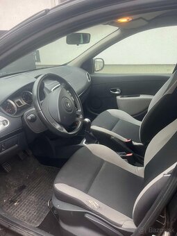 Renault Clio 1.2 benzín 55 KW - 4