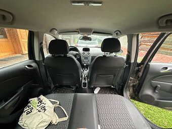 Predám Opel Corsa r.v. 2011 6st. manuál 70kW - 4