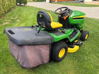 Traktorova Kosačka John deere - 4