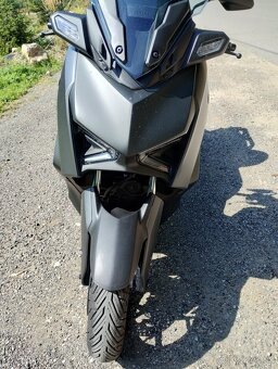 Skuter125 Yamaha Xmax - 4