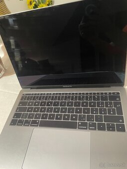 MacBook Pro 13 inch 2017 - 4