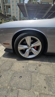 Dodge Challenger SRT8 392 HEMI 2011 - 4