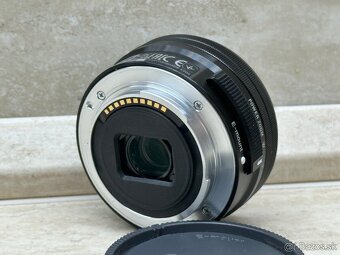 Sony E 16-50 mm f/3.5-5.6 OSS - 4