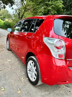 Toyota Corolla 2,2 D-4D - 4