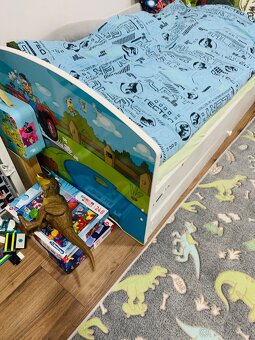 Detská posteľ a nočný stolik - 4