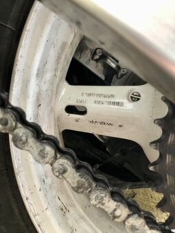 Suzuki GSXR 600,01-03 Rozpredám na ND - 4