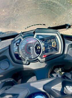 Kawasaki Ninja 650 - 4