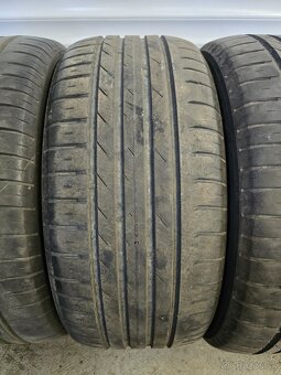 215/45 r16 - 4
