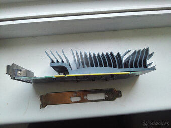 ASUS GeForce GT710-SL-2GD3-BRK-EVO - 4