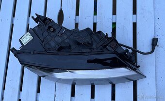 Audi A7 prave predne svetlo full led 4G8941034 - 4