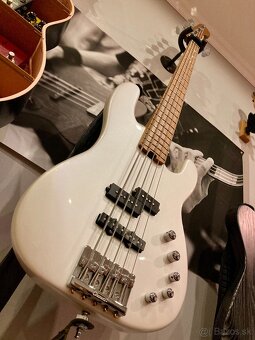 Charvel San Dimas Pro-mod 5 + Darkglass tone capsule - 4