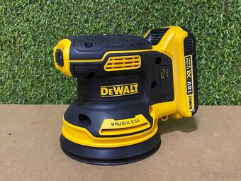 DeWALT DCW210N Aku excentrická brúska XR (125mm/18V) - 4