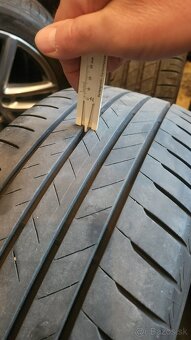 235/55 R19 - 4