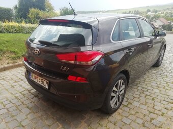Hyundai i30 1.6 CRDi 7DCT, r. v. 2017 – len 62 000 km - 4