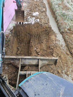 Ponúkame výkopové a stavebné práce BB - 4