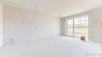 1-izb.byt s balkónom v II.ETAPE projektu POD RÁBLOM DVORNÍKY - 4