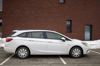Opel Astra Sport Tourer 1,6 CDTI 81 KW Selection - 4