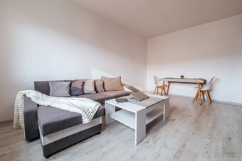 Na predaj 2-izbový byt s loggiou v Martine - Sever - 4