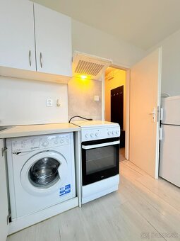 Zariadená garsónka (19,96m2) ul.A.Kubinu. - 4