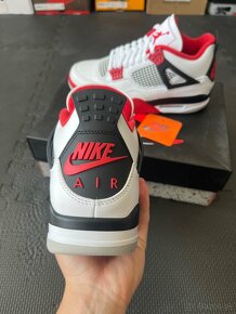 Nike Jordan 4 Fire Red - 4