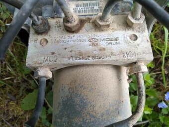Predám náhradné diely na hyundai Getz - 4