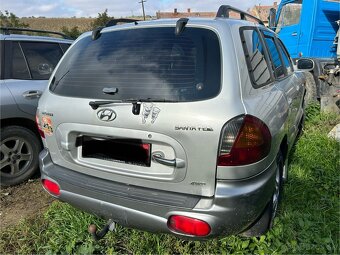 Predám Hyundai Santa Fe 2.0L na nahradné diely - 4