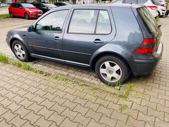 PREDÁM VW GOLF 4 1.8 BENZÍN - 4