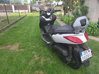 Yamaha xmax 125 skuter - 4