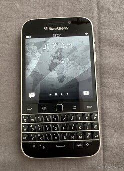 Blackberry Classic - 4