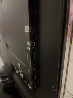 Samsung TV - 4