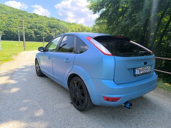 Ford Focus MK2 1.6i 75 kW, r.v. 2008 benzín, NOVÁ STK - 4