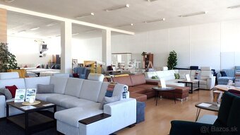 Veľký obchodný priestor 560 m² s parkovacími miestami na pre - 4