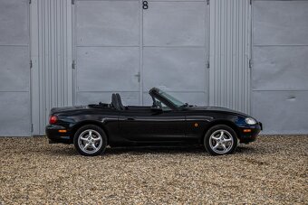 Mazda MX-5 NB 1.6 81kW, M5, Mohair + Vyhrievané sedadlá - 4