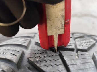 Zimné pneu 235/55 R17 - 4