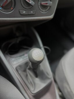 Predám SEAT IBIZA 1.2, benzín, 51kW, 2009 - 4