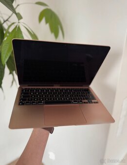 Macbook air 13 inch rosegold 2020 - 4