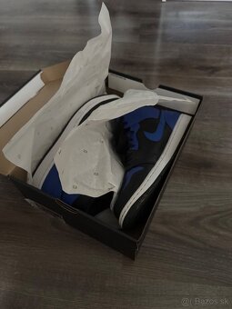 Air Jordan 1 Mid "Black Hyper Royal" - 4
