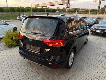 Volkswagen Touran 2.0TDi DSG Highline 7MIESTNY Ťažné - 4