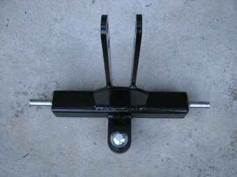 ZAVES NA MALOTRAKTOR - guľa + agzat - 4