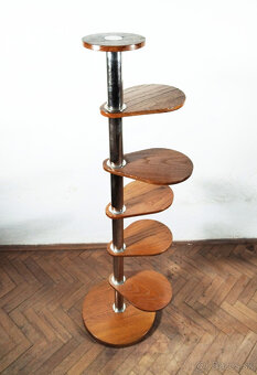 stojan na kvety funkcionalizmus - 4