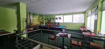 NA PREDAJ - Budova s barom v centre mesta Veľké Kapušany - 4