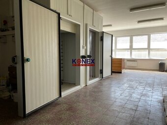 NA PREDAJ – obchodný priestor v obci RAD - 4