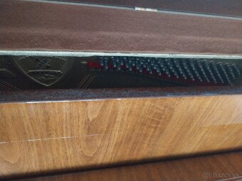 Predám klavír PETROF - 4