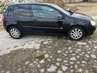 Volkswagen Golf 5 1,6FSI - 4